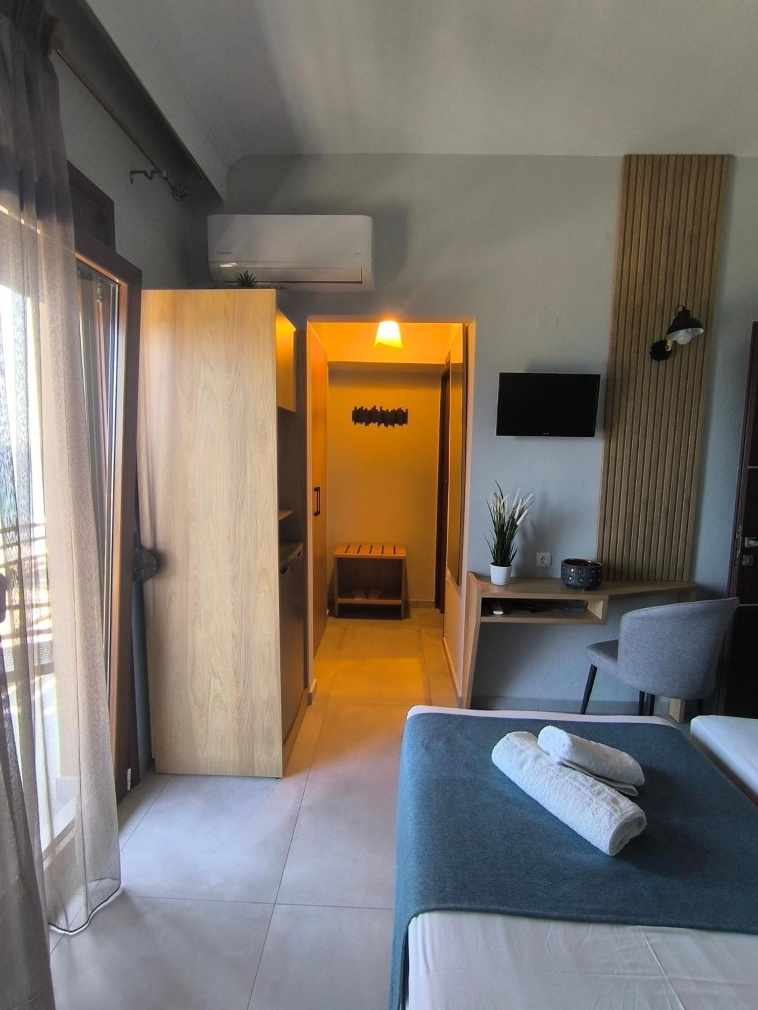 Maria Rooms To Let Ouranoupoli Dış mekan fotoğraf